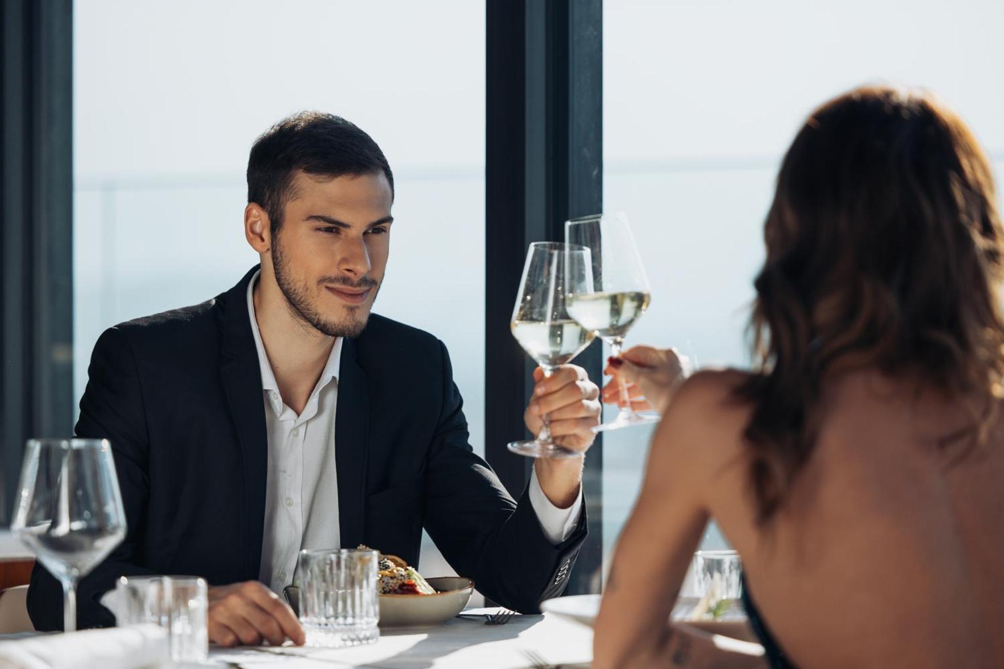 Actor Hotel Suto Orizari Ngoại thất bức ảnh