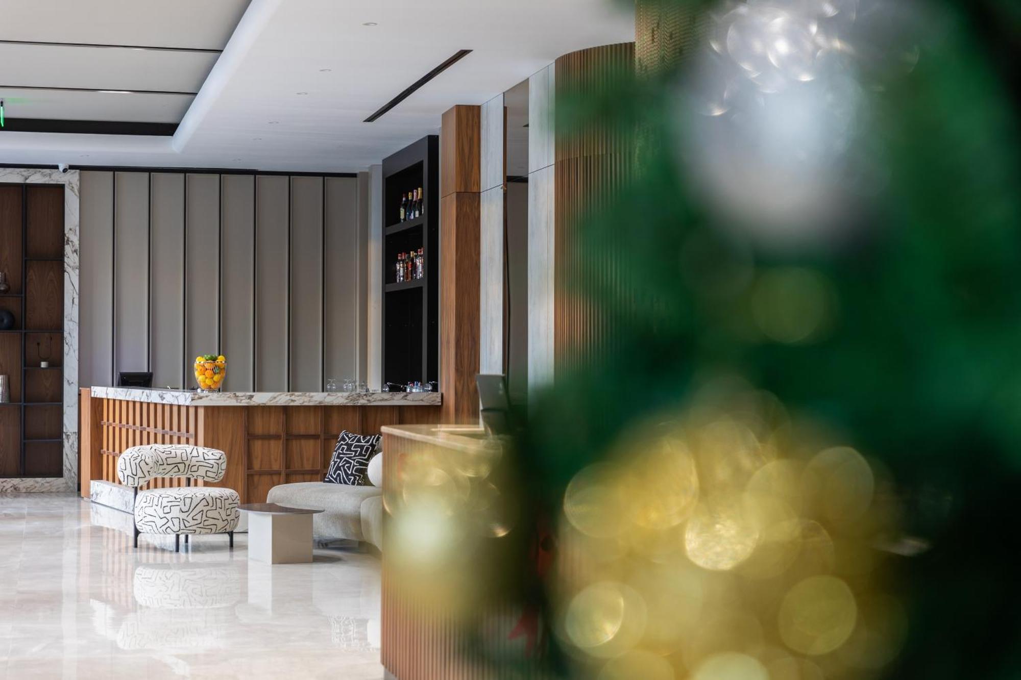 Actor Hotel Suto Orizari Ngoại thất bức ảnh